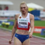 Yulia Pechenkina, Russia, sprinter, 176 cm
strict looking
