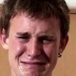 Eine gute Hand-Spankerin schafft es, ihn zum Weinen zu bringen - A good hand spanker makes him crying